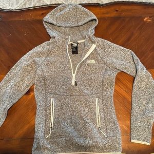North Face fleece pullover. Womens XS